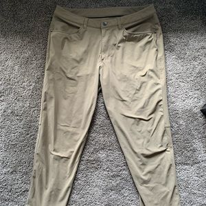 Lululemon ABC pant